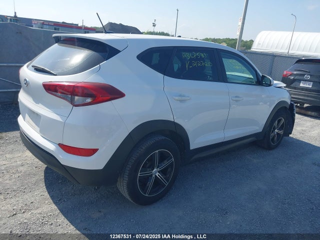 Hyundai 2016 2016 KM8J23A47GU212720 Image 4