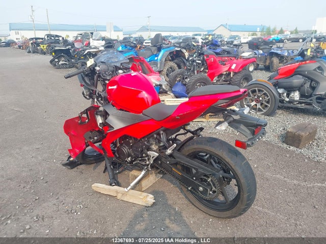 Kawasaki Ninja 400 2020 JKAEXKG11LDA74243 Image 3