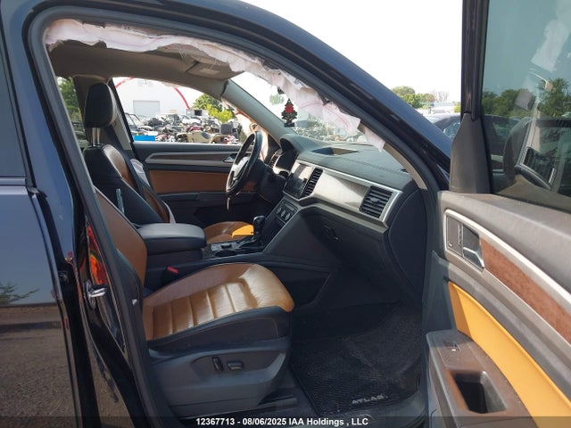 1V2NR2CA4JC567760 Volkswagen 2018