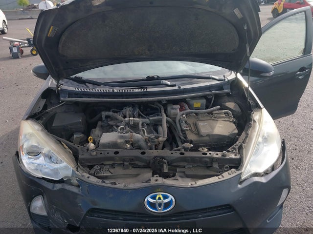 JTDKDTB38E1563756 Toyota 1nz-fxe+1lm
