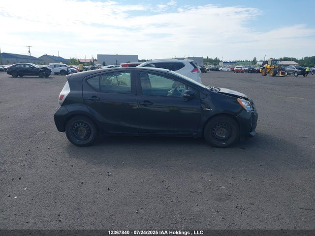 JTDKDTB38E1563756 Toyota 1nz-fxe+1lm
