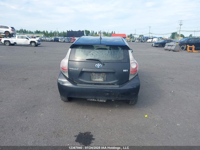 JTDKDTB38E1563756 Toyota 1nz-fxe+1lm
