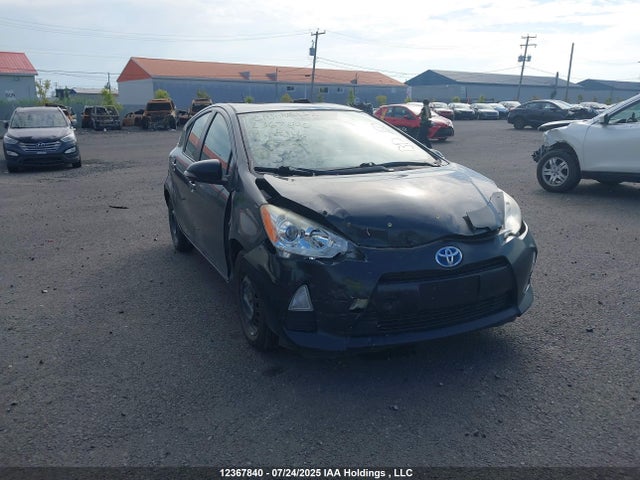 JTDKDTB38E1563756 Toyota 1nz-fxe+1lm