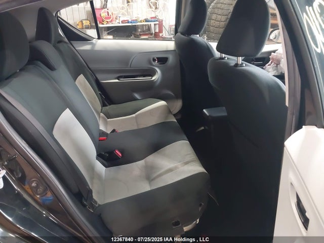 JTDKDTB38E1563756 Toyota 1nz-fxe+1lm