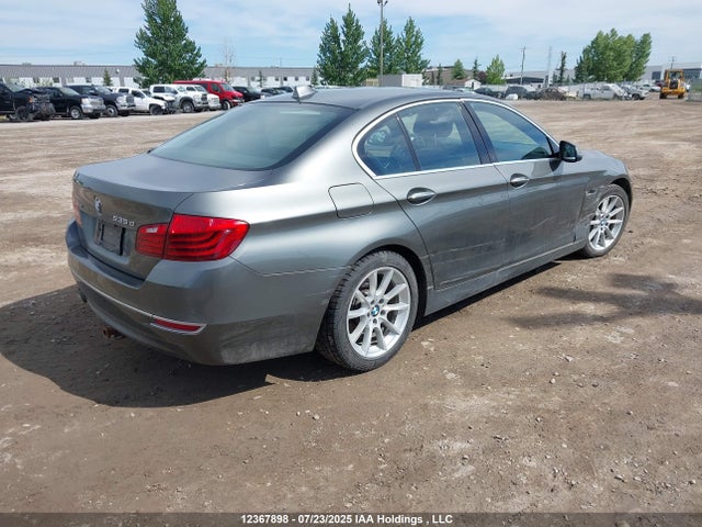 WBAFV3C50EDZ33415 BMW 535d