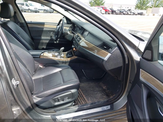 WBAFV3C50EDZ33415 BMW 535d