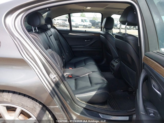 WBAFV3C50EDZ33415 BMW 535d