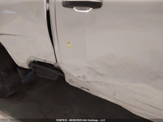 Chevrolet l8t 2021 1GC4YLE77MF274736 Image 6