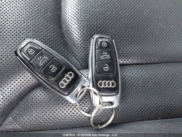 WA1MXAF75LD009467 Audi 55 tfsi