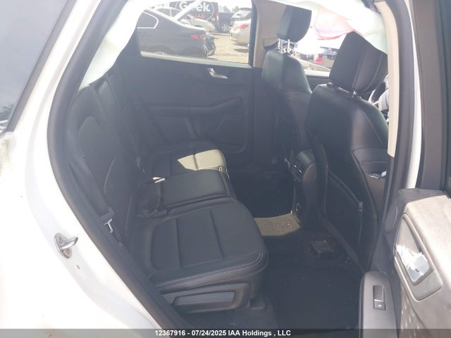 1FMCU9J97LUA87276 Ford gtdi, 240ps