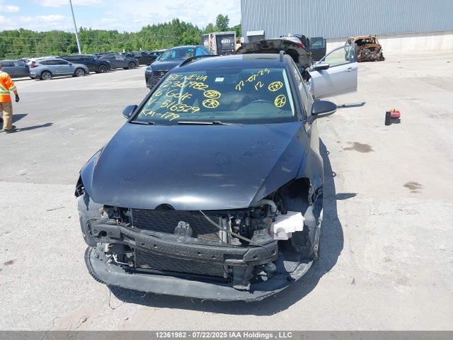 3VWC17AU5GM516329 Volkswagen 1.8 tsi