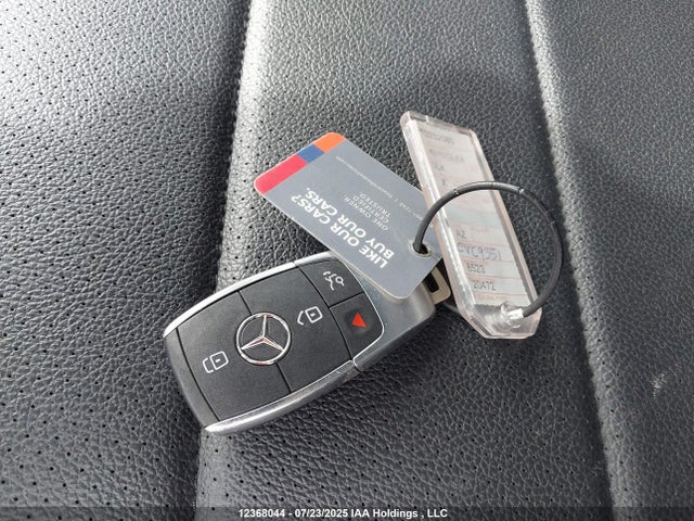 4JGFB4FE2RA999397 Mercedes-Benz m264
