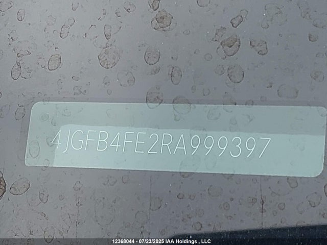 4JGFB4FE2RA999397 Mercedes-Benz m264