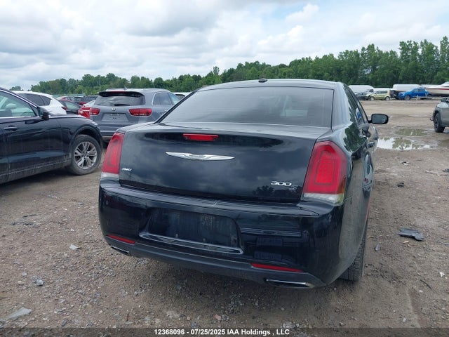 Chrysler 300 2017 2C3CCAGG9HH647702 Image 17