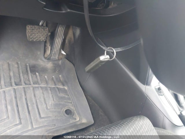 JM3KE2CY0E0400162 Mazda py