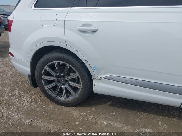 Audi Q7 2017 WA1LAAF72HD042219 Image 6