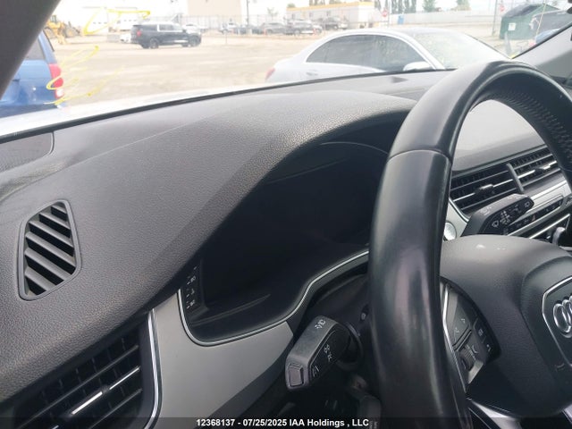 Audi Q7 2017 WA1LAAF72HD042219 Image 7