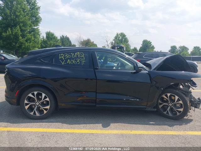 Ford Mustang Mach-E 2021 3FMTK3SU5MMA06397 Image 13
