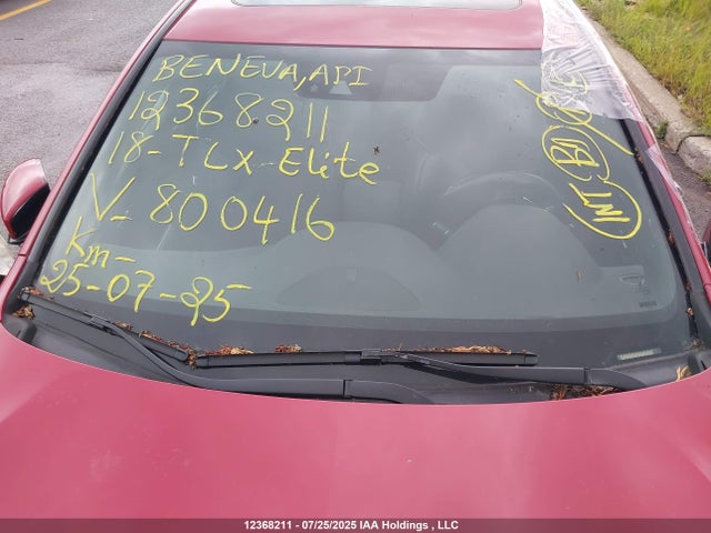 Acura j35y6 2018 19UUB3F89JA800416 Image 18