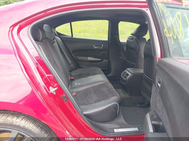 Acura j35y6 2018 19UUB3F89JA800416 Image 8