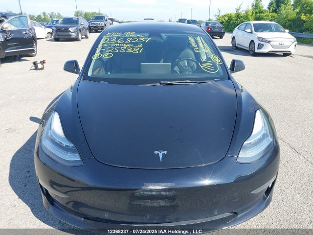 5YJ3E1EA1NF258381 Tesla 2022