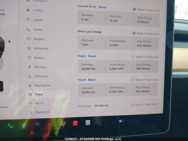 5YJ3E1EA1NF258381 Tesla 2022