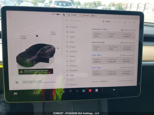 5YJ3E1EA1NF258381 Tesla 2022