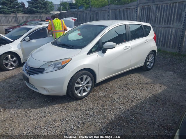 Nissan VERSA NOTE 2015 3N1CE2CPXFL378103 Image 2