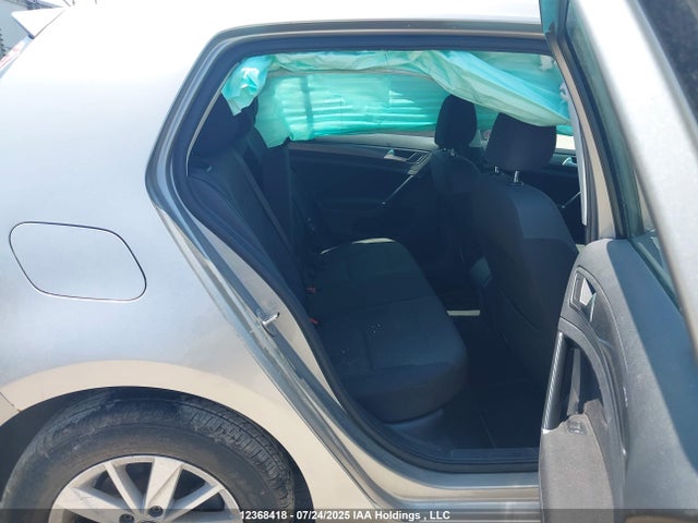 3VWG17AU5JM285652 Volkswagen Golf