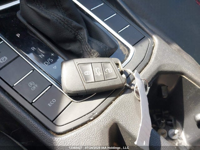 3VWE57BU8KM049749 Volkswagen 1.8 tsi