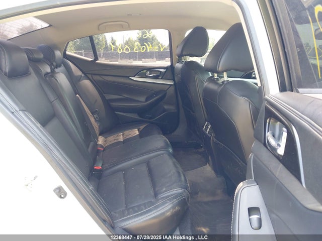 Nissan Maxima 2017 1N4AA6AP1HC403081 Image 8