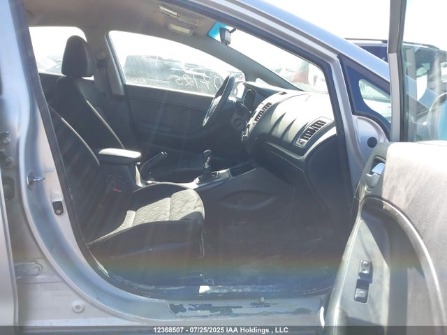 KNAFK4A63G5546123 KIA mpi nu