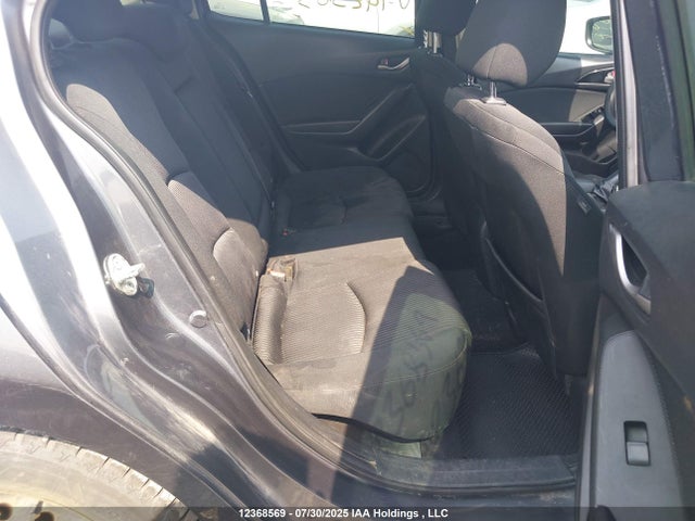 3MZBM1V74FM142363 Mazda pe