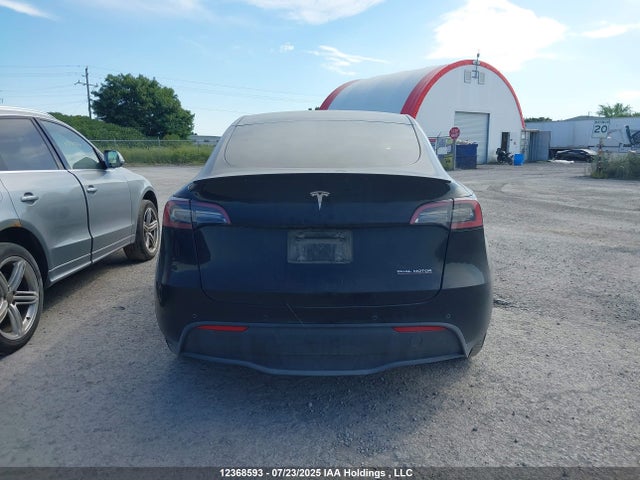 Tesla Model Y 2022 7SAYGDEF2NF572525 Image 16