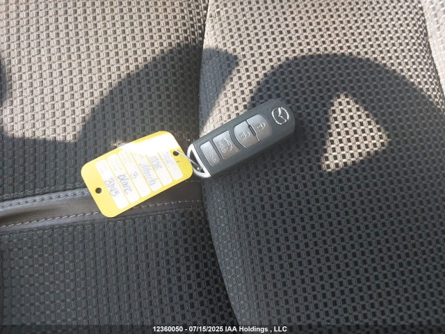 3MZBN1V75JM243143 Mazda pe
