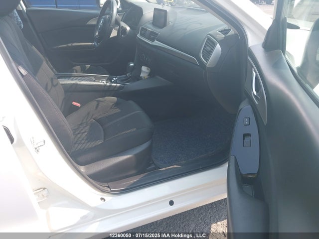 3MZBN1V75JM243143 Mazda pe
