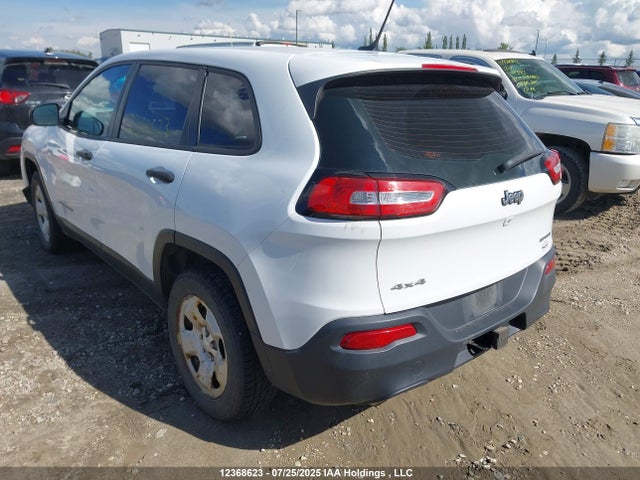 1C4PJMAS7FW562938 Jeep Cherokee