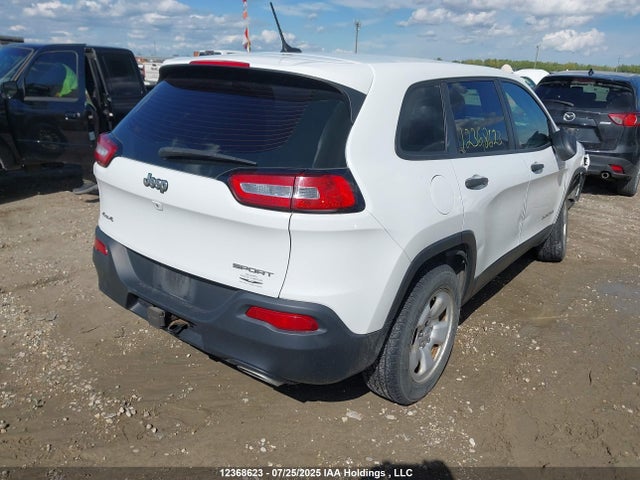 1C4PJMAS7FW562938 Jeep Cherokee
