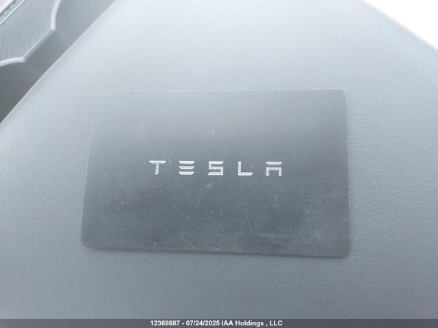 5YJ3E1EA6PF487898 Tesla MODEL 3