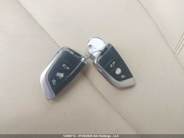WBXHT3C33G5F65881 BMW X1