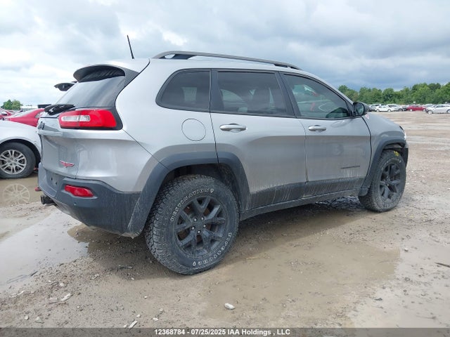 1C4PJMBS1GW180405 Jeep 2016