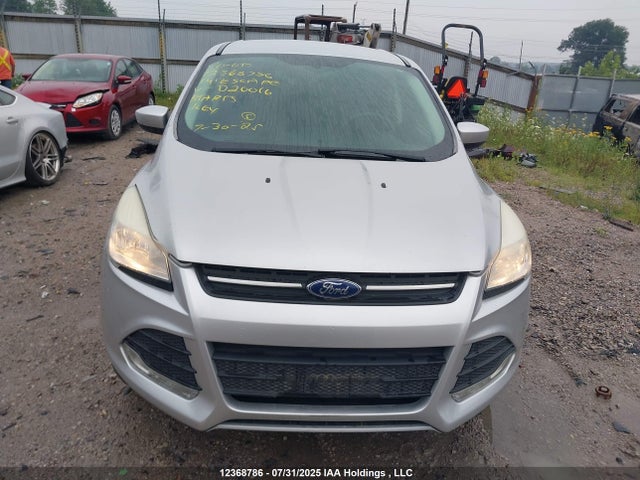1FMCU0GX2EUD20016 Ford 2014