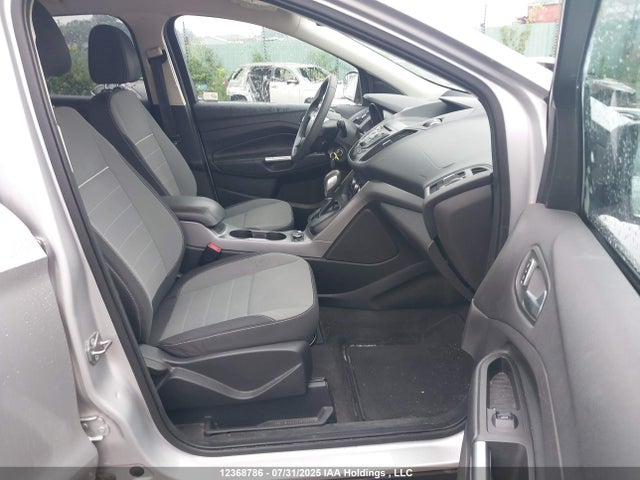 1FMCU0GX2EUD20016 Ford 2014