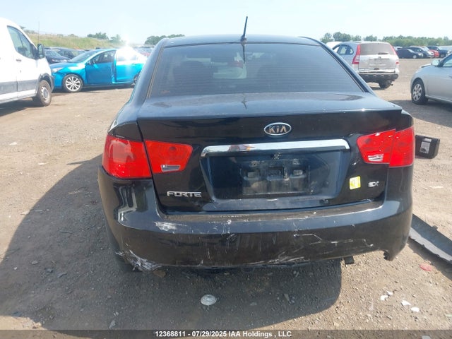 12368811 :رقم المزاد ، KNAFU4A2XD5647761 vin ، 2013 Kia Forte Ex مزاد بيع