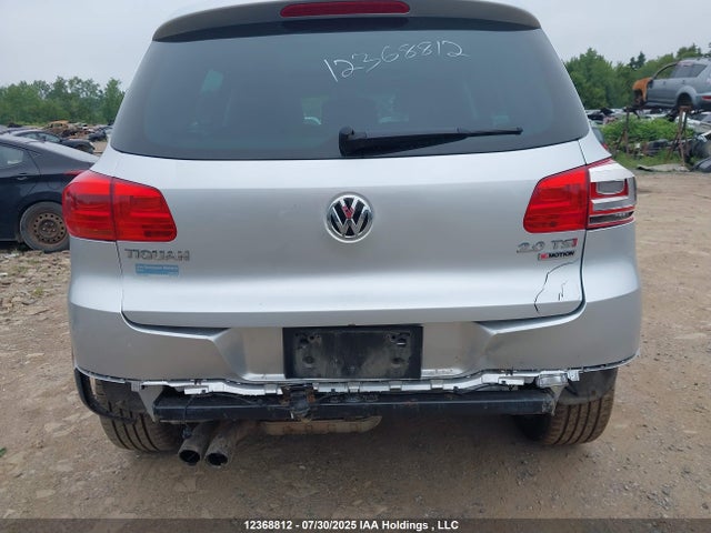 WVGLV7AX7HK041689 Volkswagen 2017