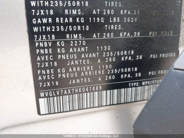 WVGLV7AX7HK041689 Volkswagen 2017
