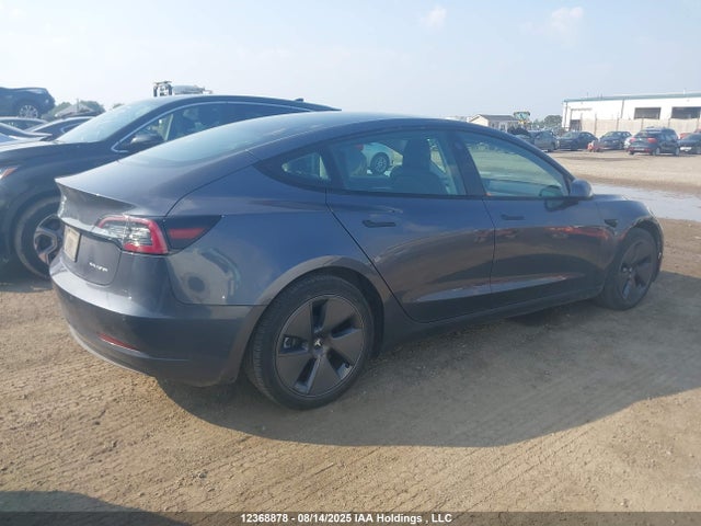 5YJ3E1EB8NF263683 Tesla MODEL 3
