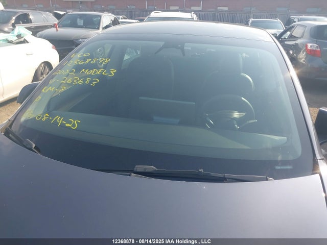 5YJ3E1EB8NF263683 Tesla MODEL 3