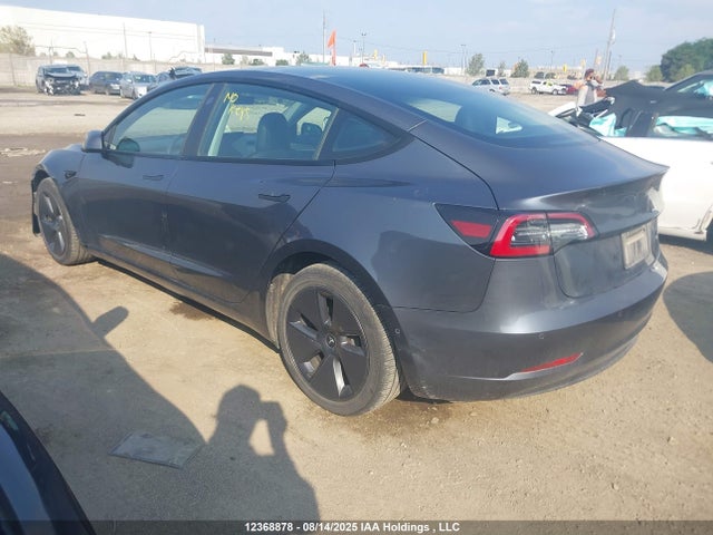 5YJ3E1EB8NF263683 Tesla MODEL 3