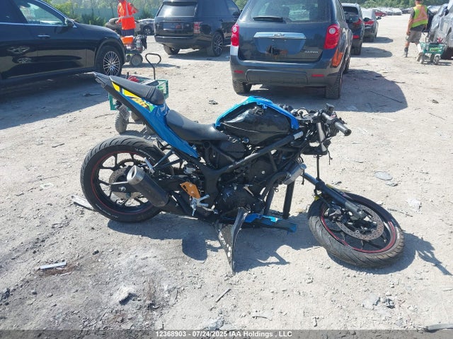MH3RH06N9GK003269 Yamaha 2016